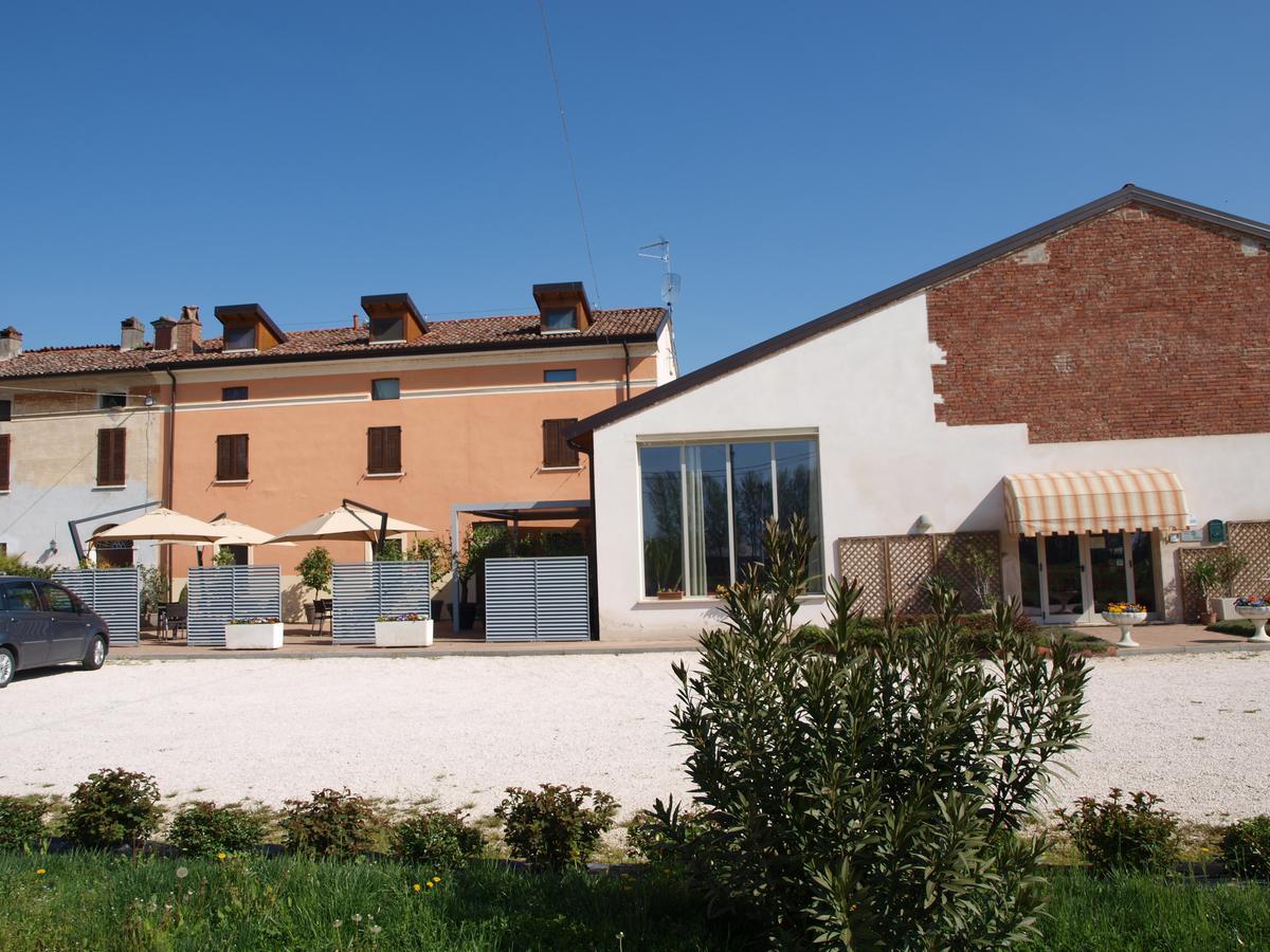 La Cascina Del Sole Hostel Rivarolo del Re ed Uniti Exterior photo