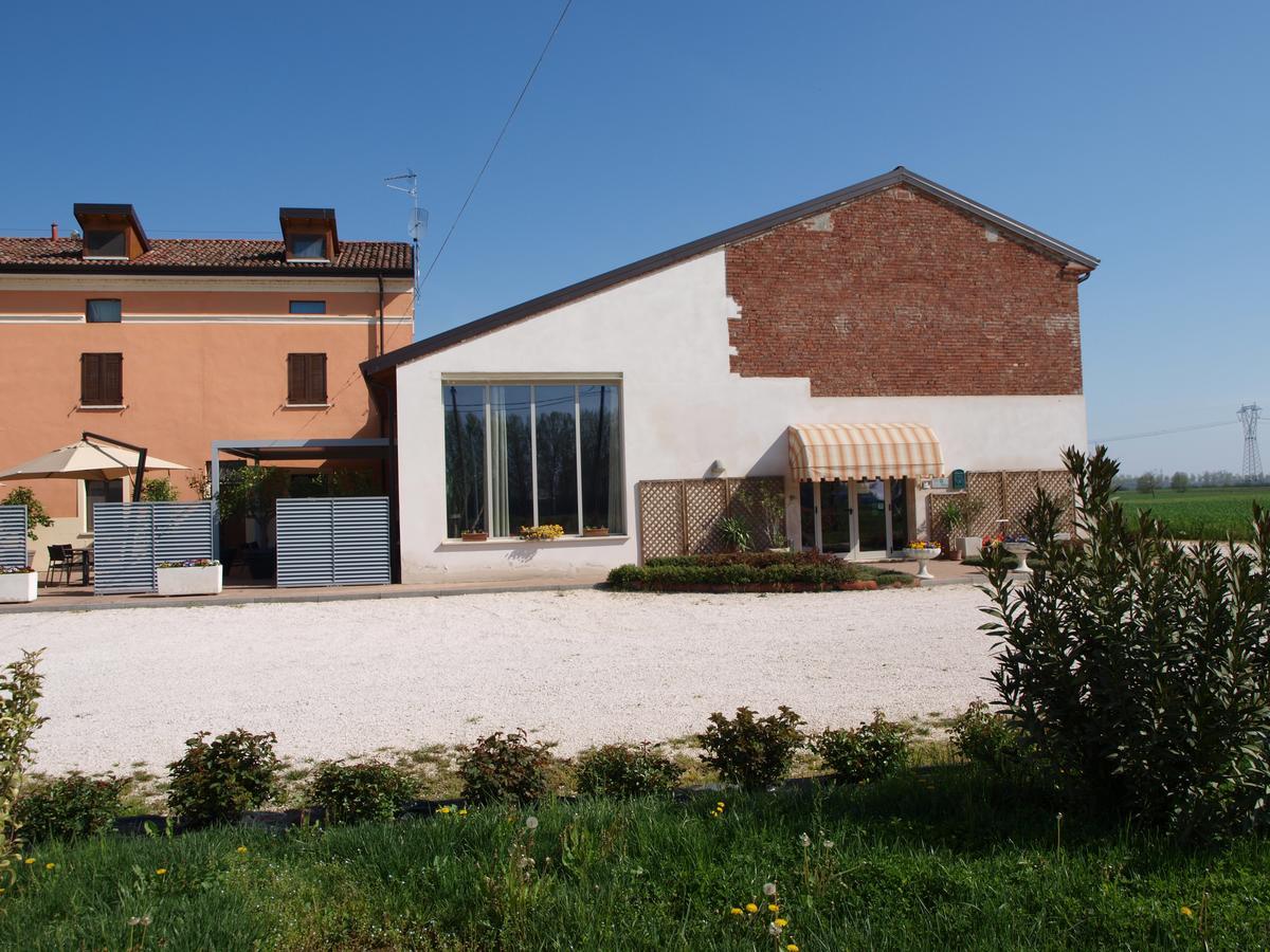 La Cascina Del Sole Hostel Rivarolo del Re ed Uniti Exterior photo
