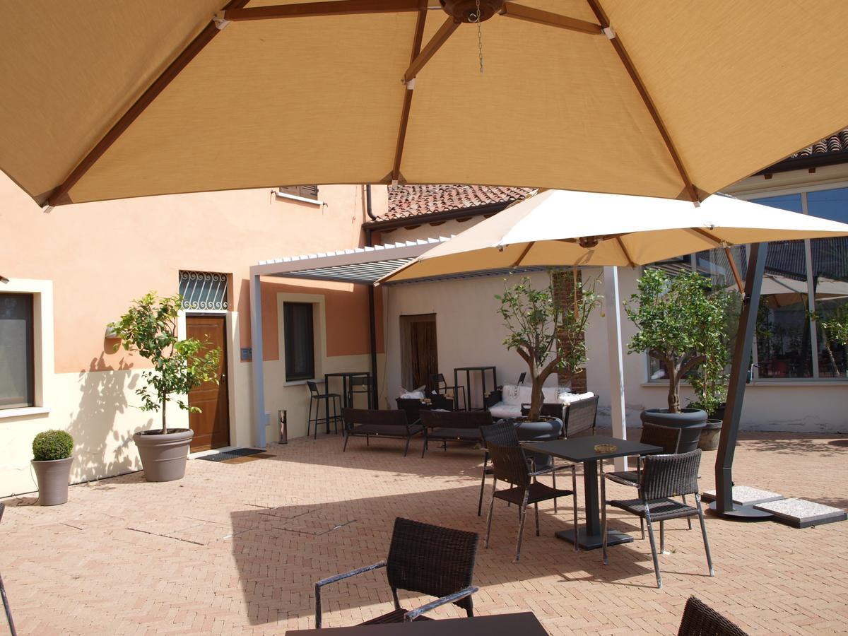 La Cascina Del Sole Hostel Rivarolo del Re ed Uniti Exterior photo