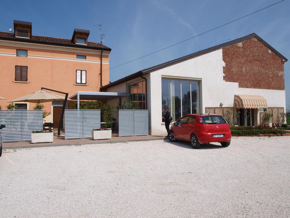 La Cascina Del Sole Hostel Rivarolo del Re ed Uniti Exterior photo